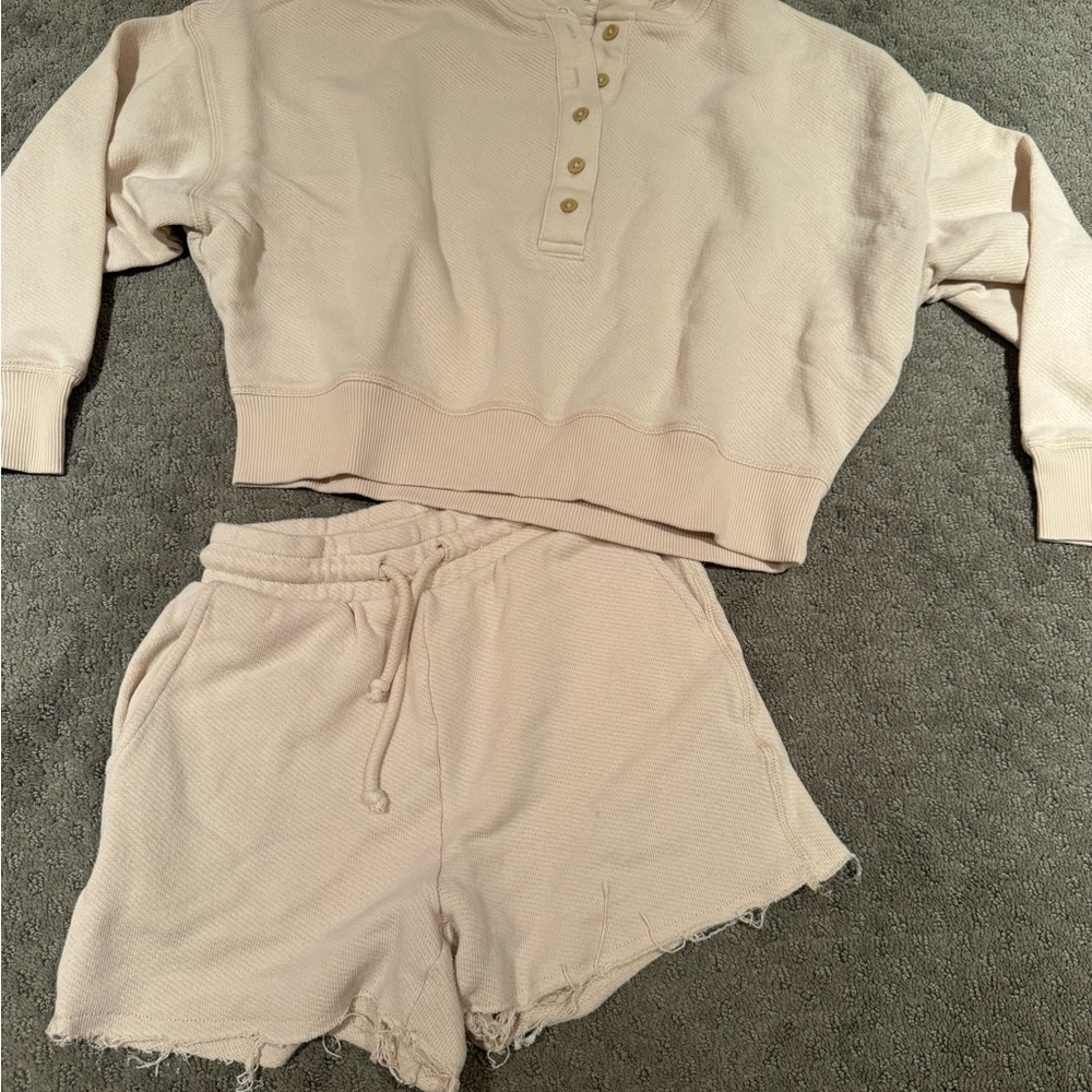 American Eagle Outfitters Cream Sweatshirt & Shorts Set
